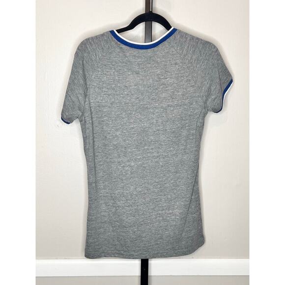 5th & Ocean Texas Rangers MLB Women's Gray Short Sleeve V-Neck T-Shirt Large NWT - Picture 3 of 7